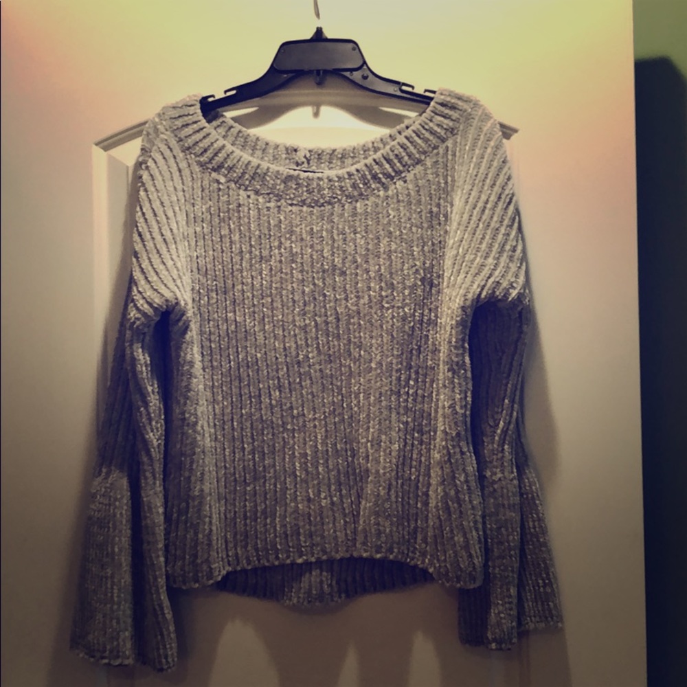Grey sweater